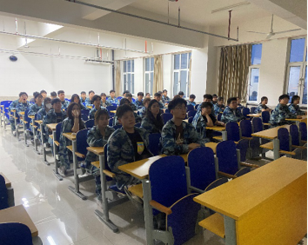 劳动教育|威廉体育williamhill|管理学院|劳动创造一切，奋斗成就未来