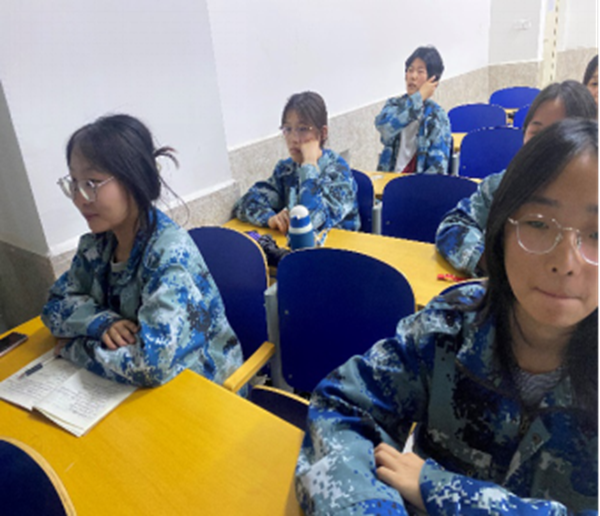 劳动教育|威廉体育williamhill|管理学院|劳动创造一切，奋斗成就未来