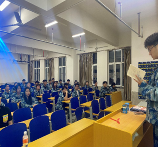 劳动教育|威廉体育williamhill|管理学院|劳动创造一切，奋斗成就未来