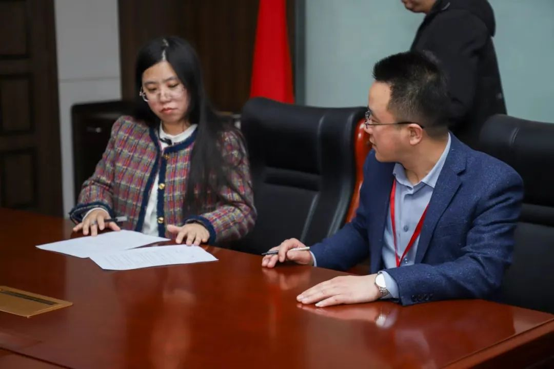 威廉体育williamhill召开安全工作部署暨安全责任书签订会议