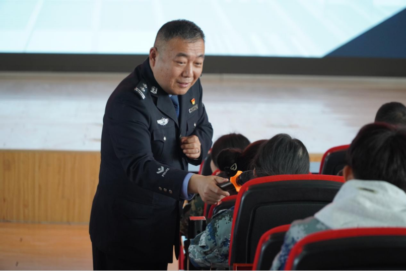 筑牢校园反诈“防火墙” 威廉体育williamhill开展反诈安全教育宣讲