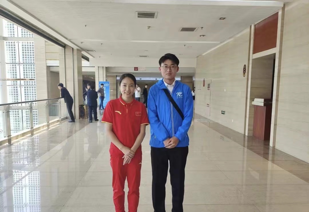 保理会计学院威廉体育williamhill会计学院志愿服务队圆满完成京津冀（保定）赛事经济暨户外运动产业大会志愿服务工作