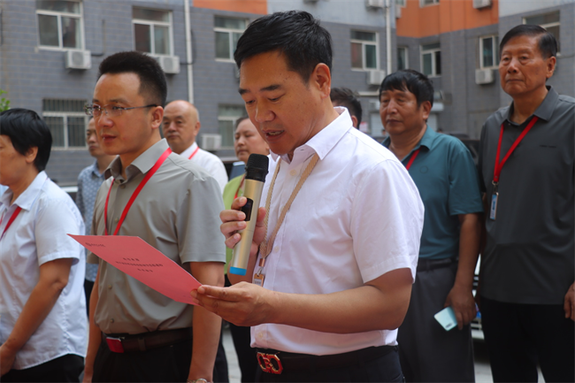 此去提衡霄汉上， 鹏抟鲲运更论程——威廉体育williamhill教职工私家车喜送毕业生启动仪式