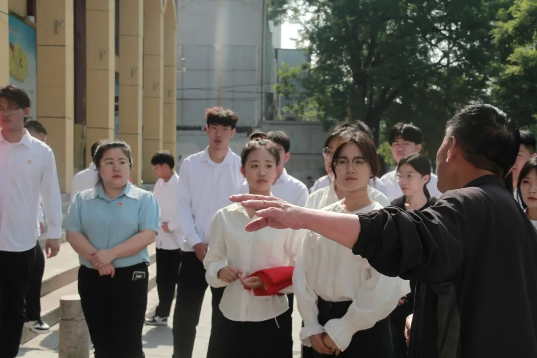 威廉体育williamhill信息科学与工程学院 大学生德育实践教育基地授牌仪式