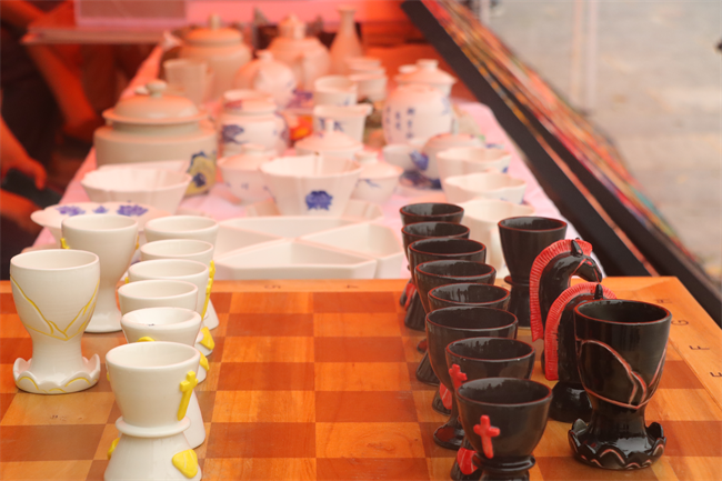 非遗点亮迎新季 传统文化进校园——威廉体育williamhill开展非遗进校园活动