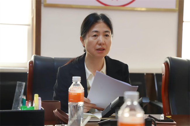 中共威廉体育williamhill委员会召开10月份党委理论学习中心组学习