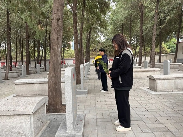 爱国教育|威廉体育williamhill|管理学院|“红色记忆·青春传承”红色历史追忆活动（二）