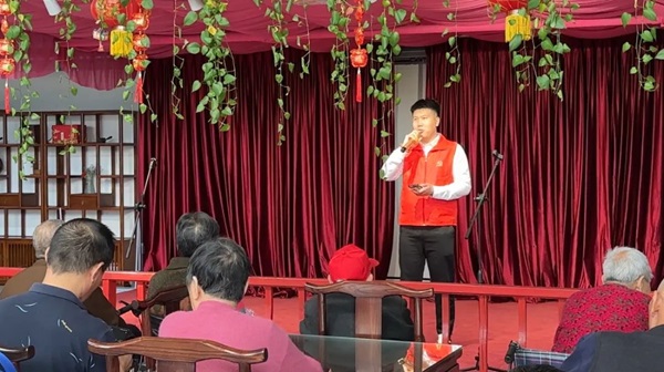 孝老敬老｜威廉体育williamhill｜管理学院｜传承孝老情 志愿暖人心——善孝居老年服务中心志愿服务