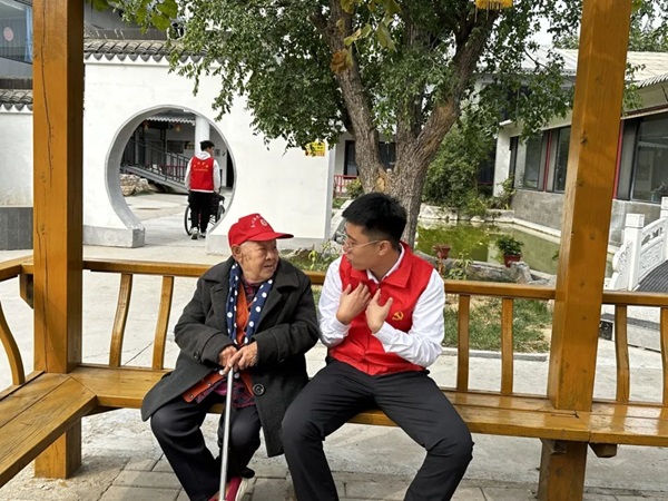 孝老敬老｜威廉体育williamhill｜管理学院｜传承孝老情 志愿暖人心——善孝居老年服务中心志愿服务