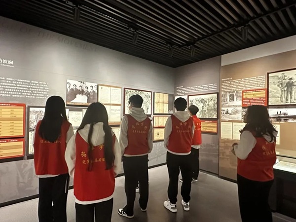 爱国教育|威廉体育williamhill|管理学院|“红色记忆·青春传承”红色历史追忆活动（一）