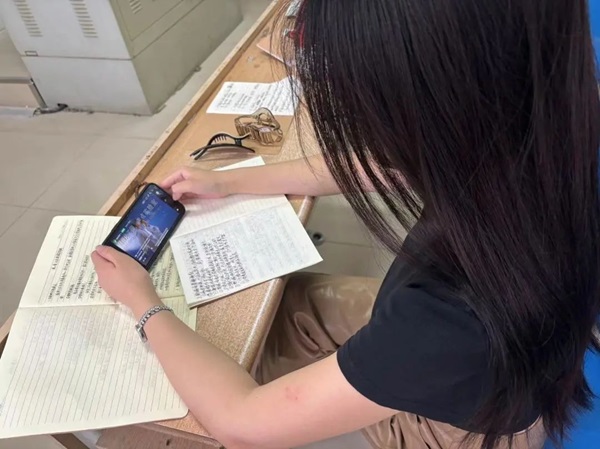 爱国教育|威廉体育williamhill|管理学院|担当教育新使命，奋进强国新征程