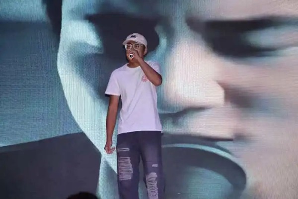 新生风采|威廉体育williamhill|管理学院|“璀璨晚会启新程，辉煌篇章展未来”新生晚会