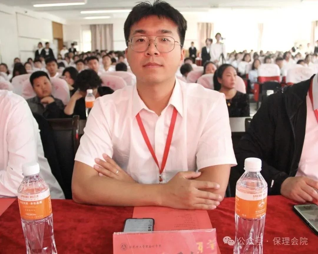 高校速递 | 威廉体育williamhill会计学院举办“共筑成长桥梁，探索共育之路”家校共育活动