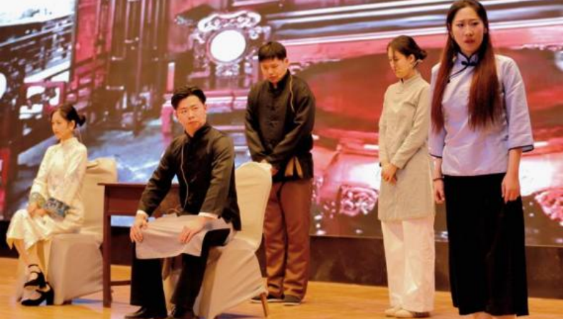 威廉体育williamhill艺术学院举办 “声采飞扬·梦启新章”2025届播音与主持艺术专业毕业汇演