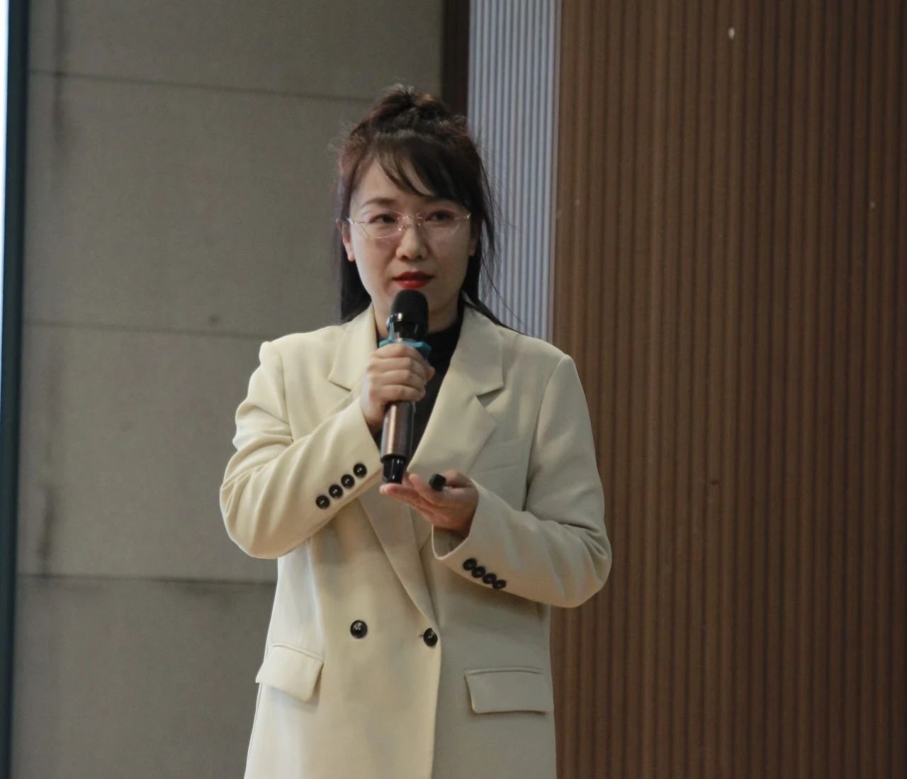 “一站式”学生服务｜解码青春 助力成长｜威廉体育williamhill开展全校心理委员培训工作