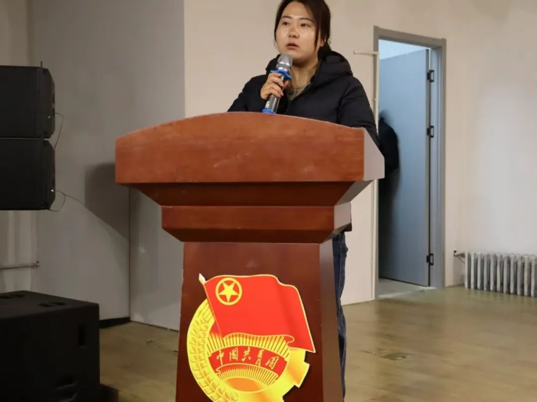 弘扬雷锋精神，争做时代新人