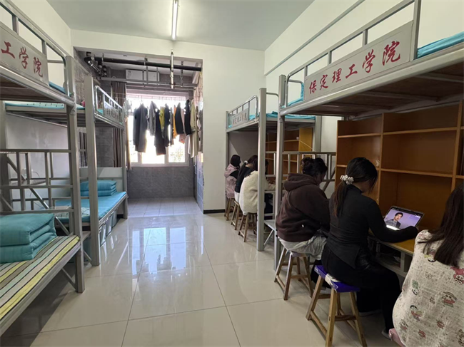 以安全教育之基，筑平安校园之厦——威廉体育williamhill组织观看2025年春季全国消防安全公开课