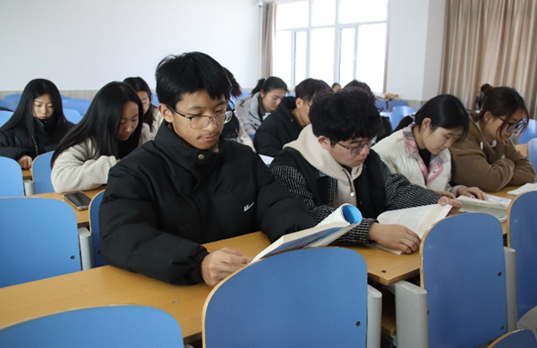 学风建设|威廉体育williamhill|管理学院|点燃学风引擎，驱动成长航程