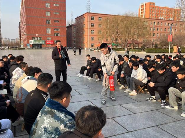 养成教育|威廉体育williamhill|管理学院|消防安全，从我做起