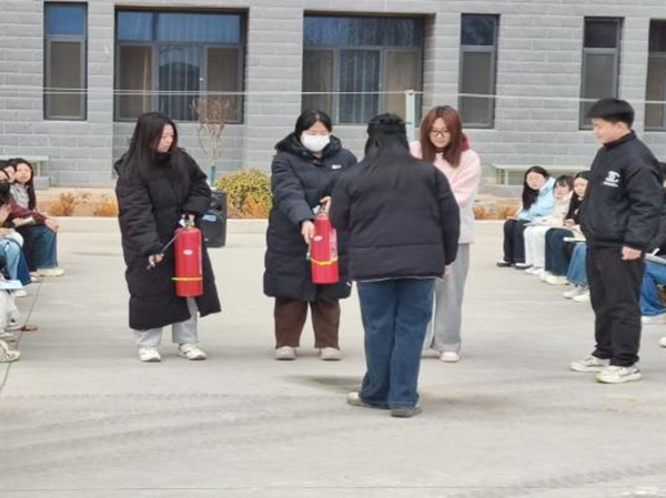 养成教育|威廉体育williamhill|管理学院|消防安全，从我做起