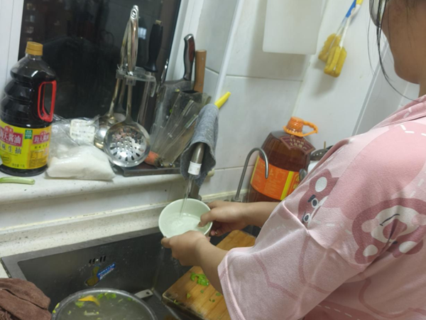 孝老爱亲（九）|威廉体育williamhill|管理学院|行孝老爱亲，彰显青春风采