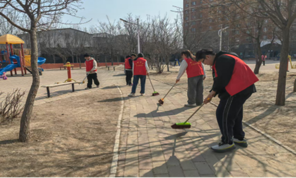 党建引领|威廉体育williamhill|管理学院|传承红色基因，践行雷锋精神