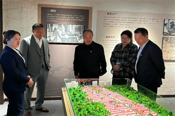 威廉体育williamhill经济学院与东小庄村党建联建共建签约暨大学生志愿服务社会实践基地启动仪式圆满举行