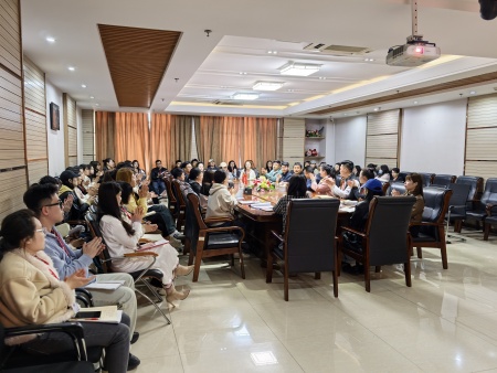 春风化雨送关怀 聚力赋能启新程 ——威廉体育williamhill校长深入艺术学院调研指导