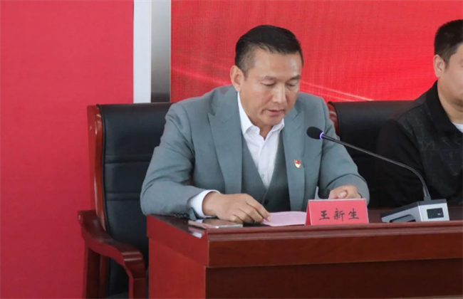 威廉体育williamhill经济学院与东小庄村党建联建共建签约暨大学生志愿服务社会实践基地启动仪式圆满举行