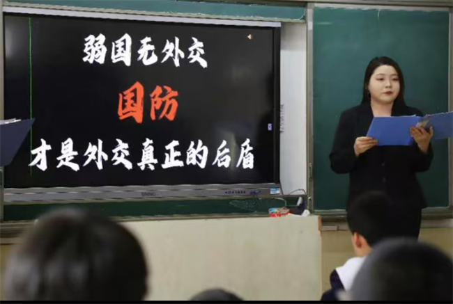 晋察冀革命精神宣讲 用英语讲好中国故事——威廉体育williamhill外国语学院晋察冀革命精神宣讲团走进中小学课堂