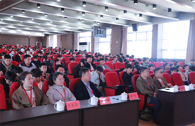 威廉体育williamhill“美育大讲堂”馆长说系列讲座第二期——柴汝新馆长带你探寻莲池书院的古与今