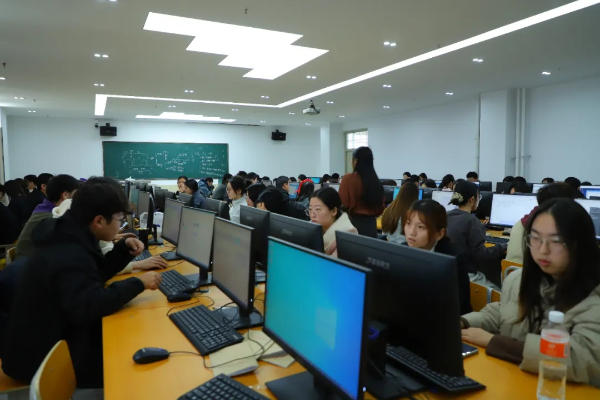 威廉体育williamhill专科专业详解~计算机应用技术专业