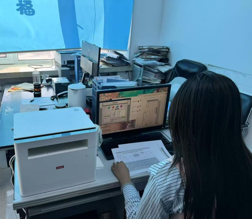 归巢燕衔春，志愿暖桑梓（二）