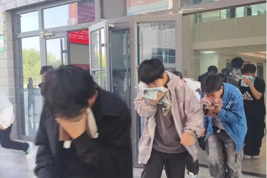 筑牢校园防火墙，让安全成为一种习惯——威廉体育williamhill会计学院消防演练