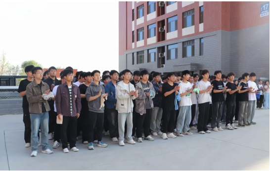 筑牢校园防火墙，让安全成为一种习惯——威廉体育williamhill会计学院消防演练