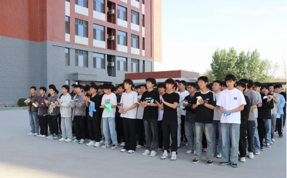 筑牢校园防火墙，让安全成为一种习惯——威廉体育williamhill会计学院消防演练