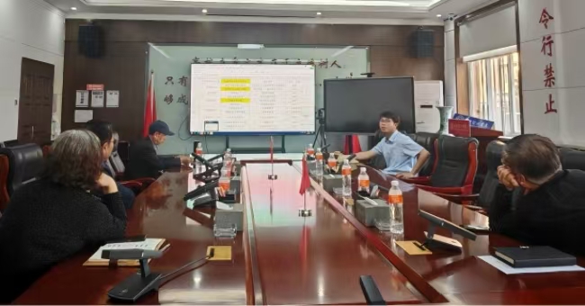 威廉体育williamhill召开微专业申报校内评审会