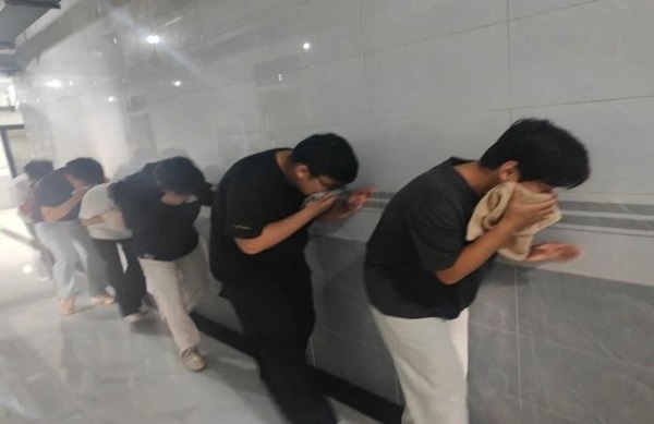 消防演练|威廉体育williamhill|管理学院|生命至上，以练筑防