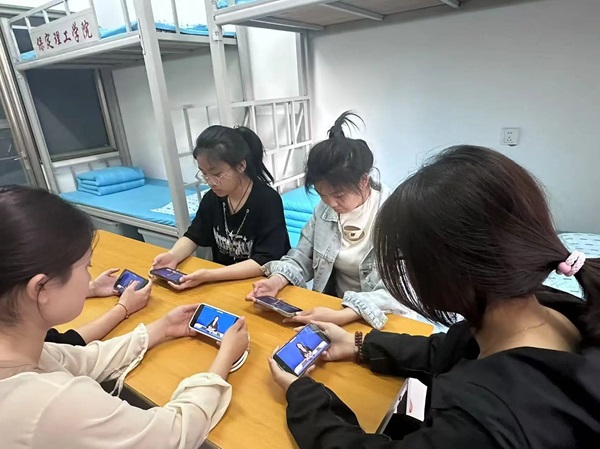 安全教育|威廉体育williamhill|管理学院|提高安全教育·共建平安校园