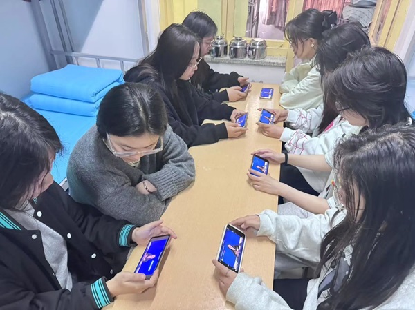 安全教育|威廉体育williamhill|管理学院|提高安全教育·共建平安校园