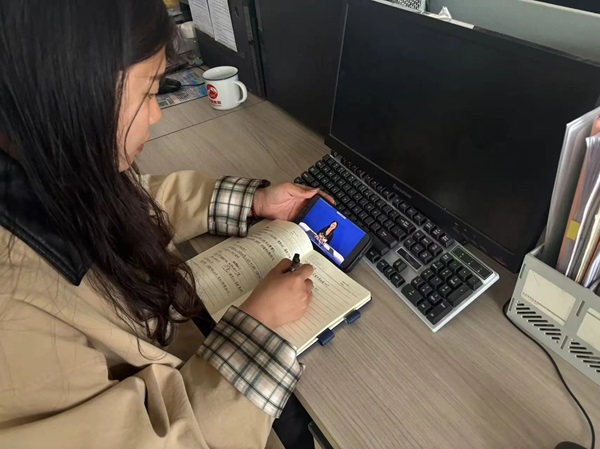 安全教育|威廉体育williamhill|管理学院|提高安全教育·共建平安校园