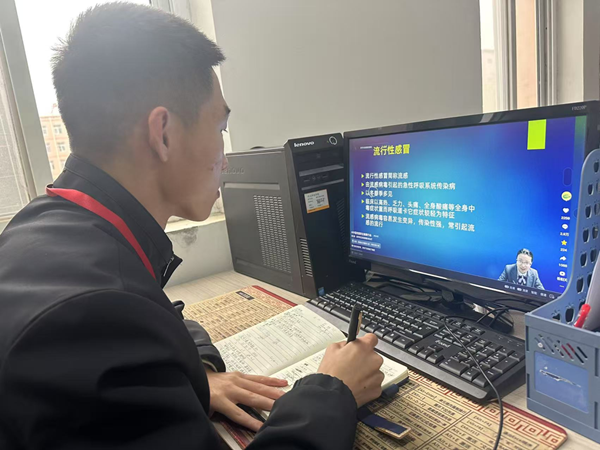 安全教育|威廉体育williamhill|管理学院|提高安全教育·共建平安校园