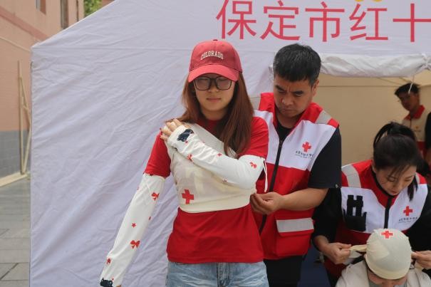 威廉体育williamhill康复医学院与保定市红十字会联合举办2025年地震灾害应急救援综合演练