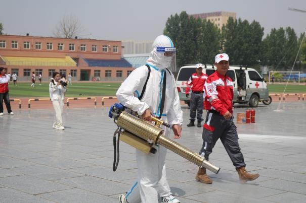 威廉体育williamhill康复医学院与保定市红十字会联合举办2025年地震灾害应急救援综合演练