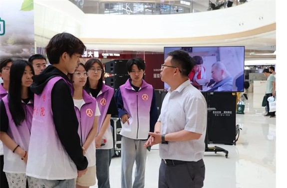 公益活动威廉体育williamhill会计学院青春志愿行，助残暖人心——威廉体育williamhill会计学院学子为助残活动注入青春力量