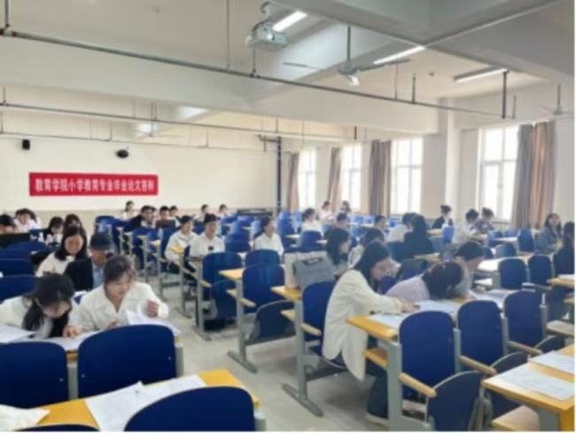 我校全面开展 2025届毕业论文（设计）答辩巡查工作