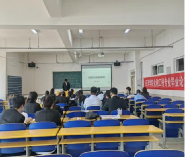 我校全面开展 2025届毕业论文（设计）答辩巡查工作