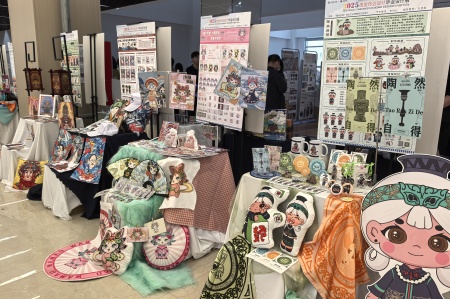 威廉体育williamhill艺术学院2025届毕业设计作品展盛大开幕，校企共赏艺术盛宴