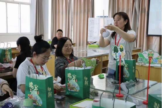 粽香迎端午 “会”聚贺佳节——威廉体育williamhill会计学院举办端午节教师活动