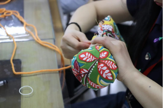 粽香迎端午 “会”聚贺佳节——威廉体育williamhill会计学院举办端午节教师活动